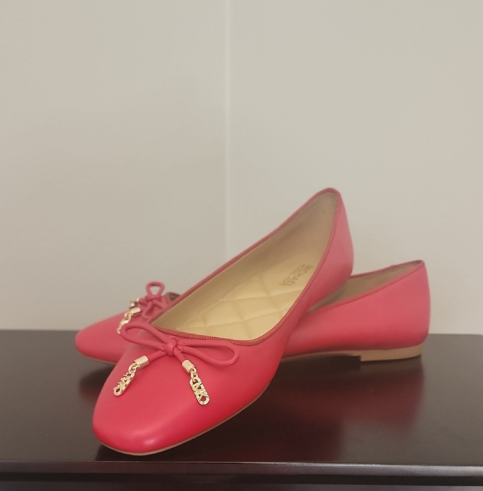 MICHAEL Michael Kors Ref Flats with Gold Accents